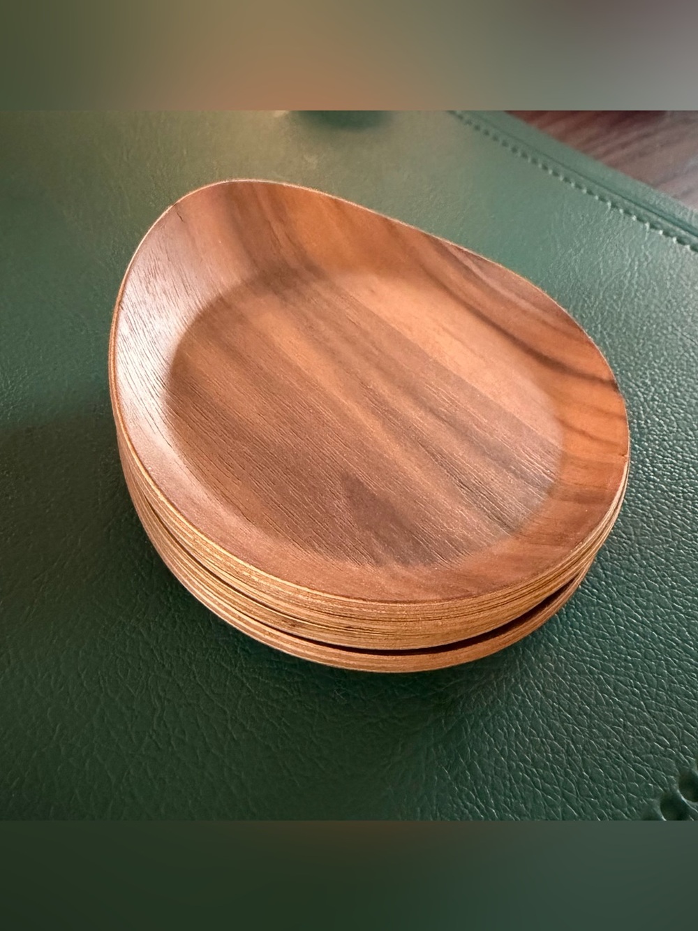 Set of 4 Walnut Coasters.